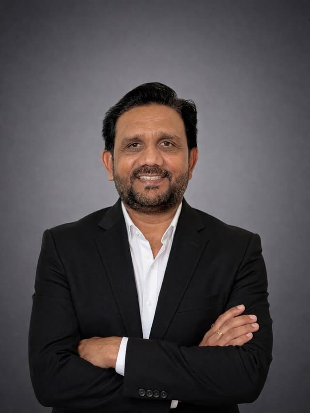 Portrait of Suresh Patel